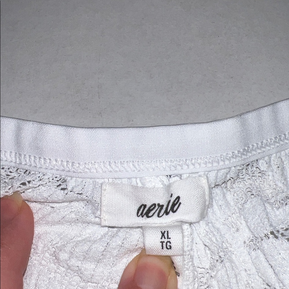 Aerie Lace shorts - Picture 5 of 6